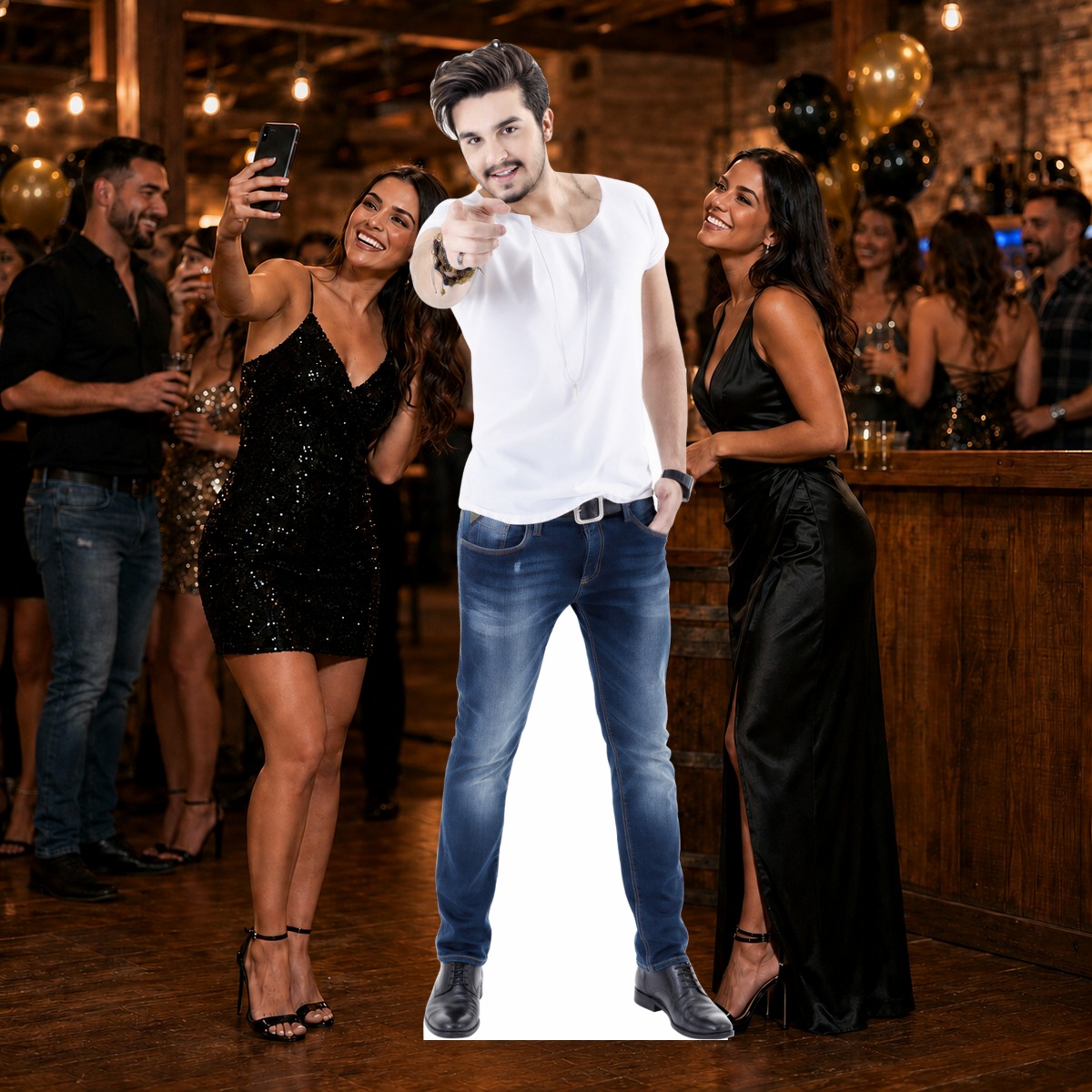Totem Real Luan Santana — Modelo 2 — imagem 2 de 5